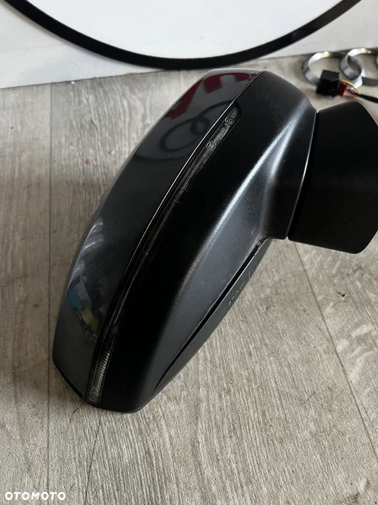 LUSTERKO PRAWE KOMPLETNE audi a3 8v 8 PIN LY9T 6 PIN LZ7S - 7