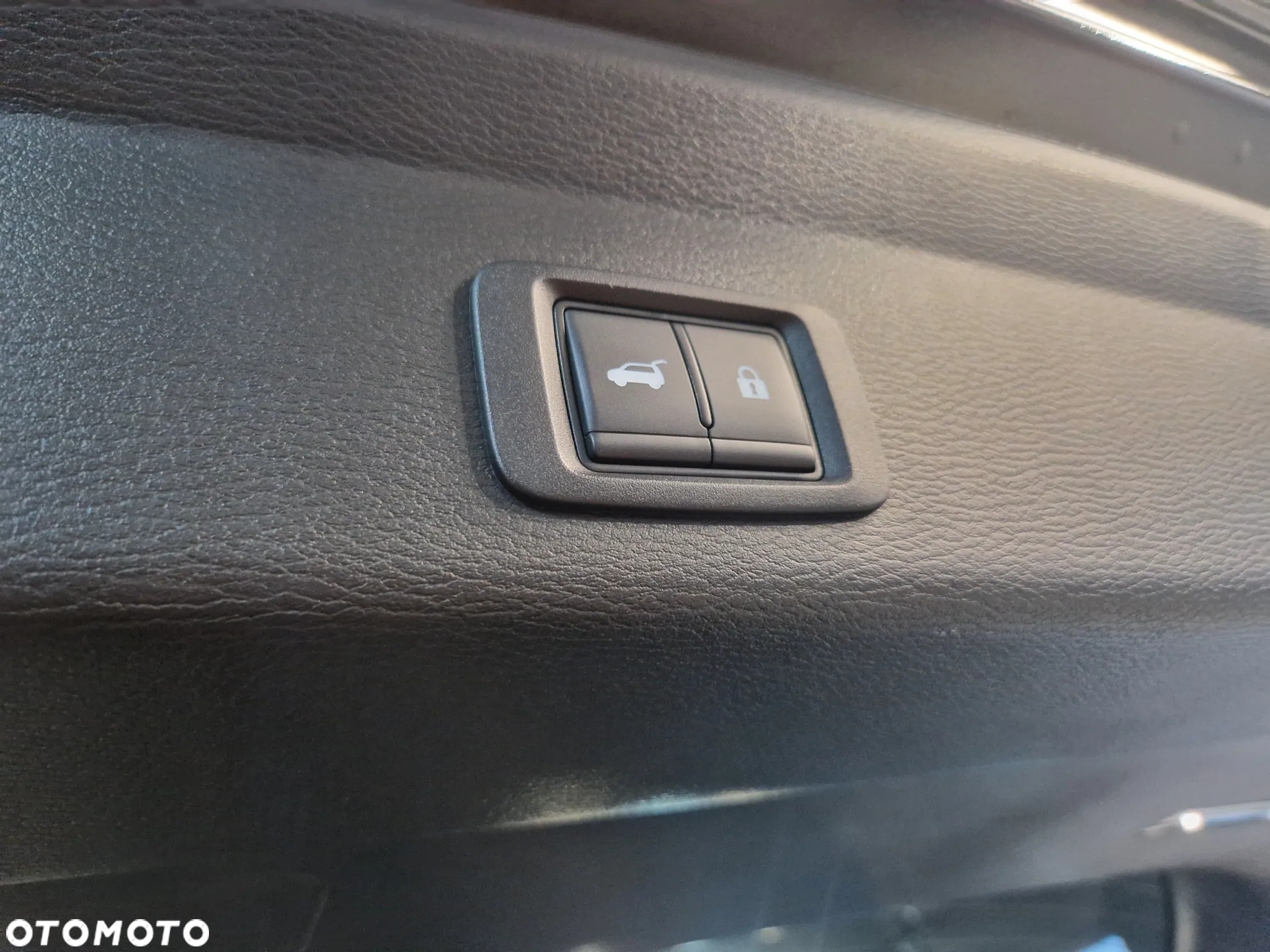 Mitsubishi Outlander - 36