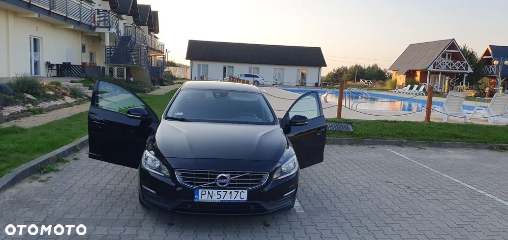 Volvo V60 D2 Momentum - 6