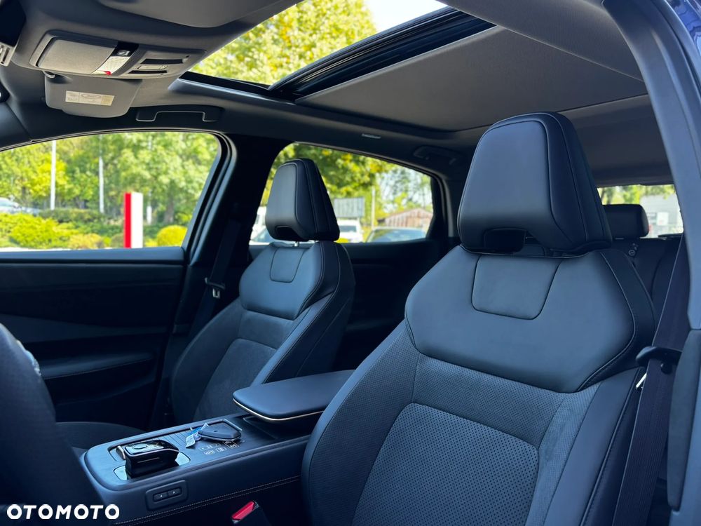 Nissan Ariya 87kWh E-4orce Evolve - 19