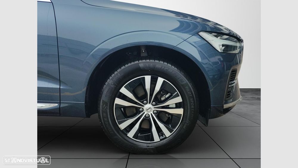 Volvo XC 60 2.0 T6 PHEV Core AWD - 10