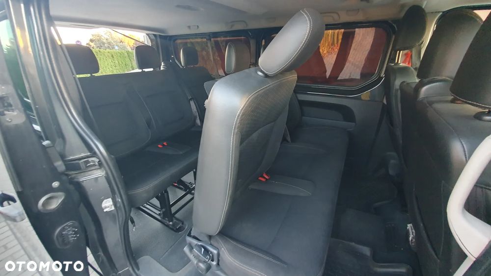 Opel Vivaro - 11