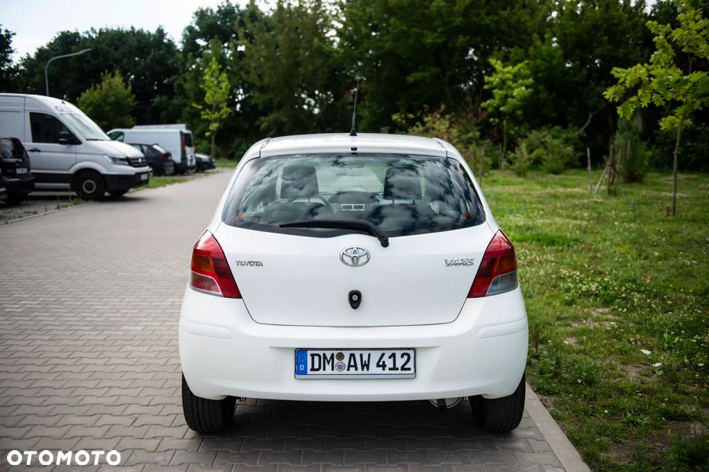 Toyota Yaris 1.0 VVT-i Cool - 5