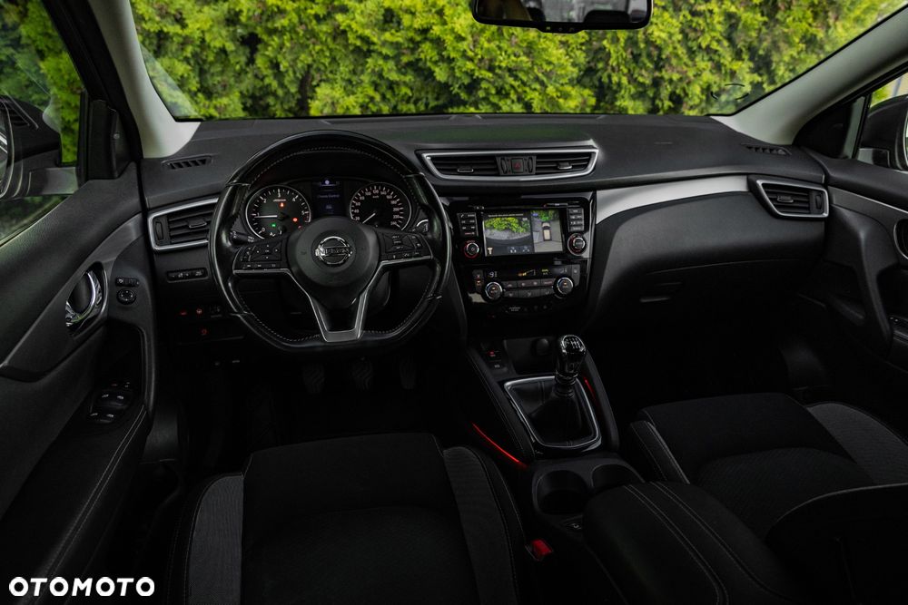 Nissan Qashqai 1.5 dCi N-Connecta - 23