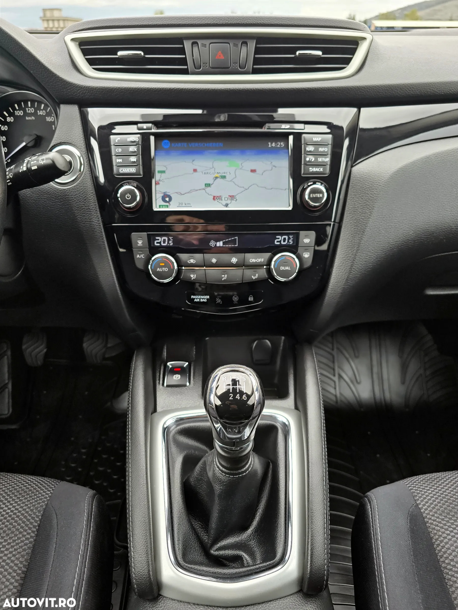 Nissan Qashqai 1.6 DCI ALL-MODE 4x4i ACENTA - 22