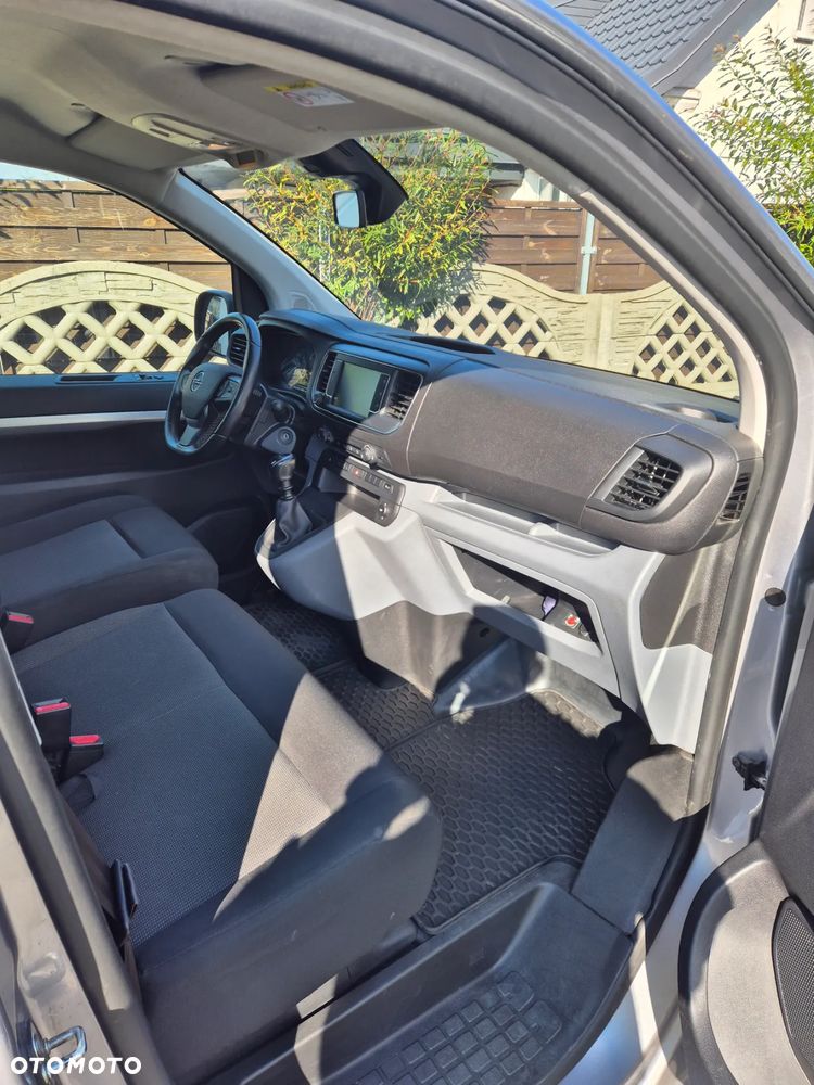 Opel VIVARO 6 OSOBOWY 2.0 LONG SALON PL BEZWYPADKOWY KLIMATYZACJA SERWIS ASO PO SERWISIE FV23% BRYGADOWY BRYGADÓWKA DOKA TRAFIC - 26