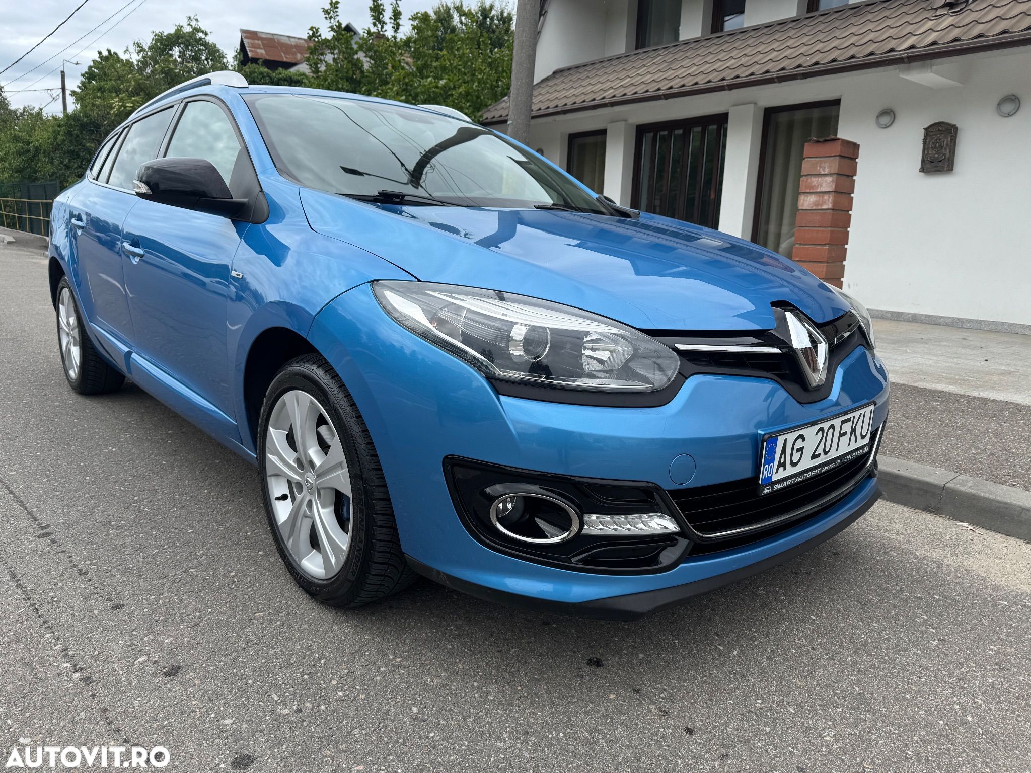 Renault Megane ENERGY TCe 130 BOSE EDITION - 1