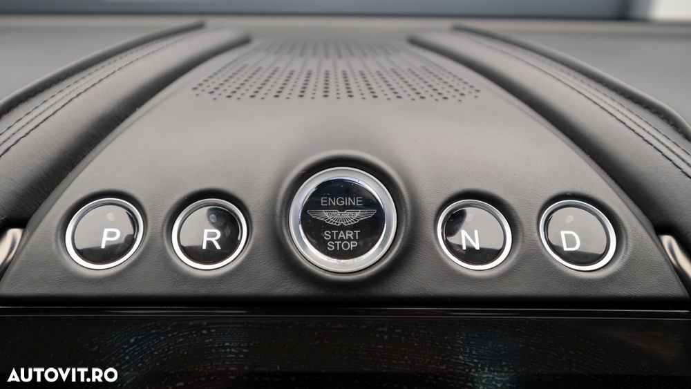 Aston Martin DBX Standard - 13