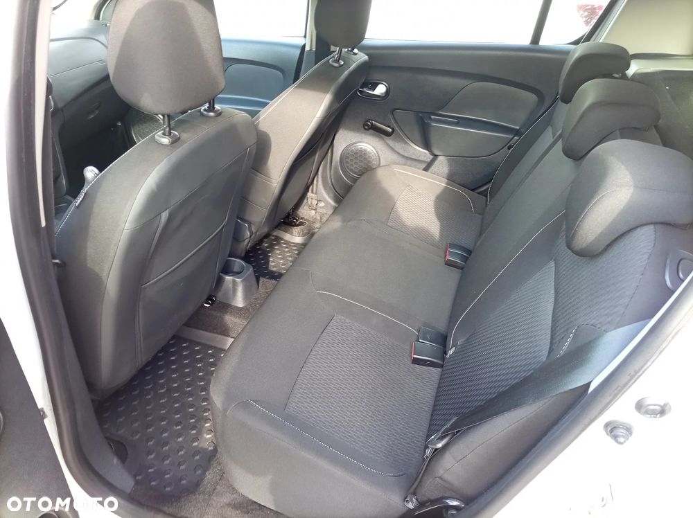 Dacia Sandero - 6