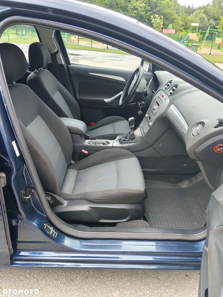 Ford Mondeo - 14