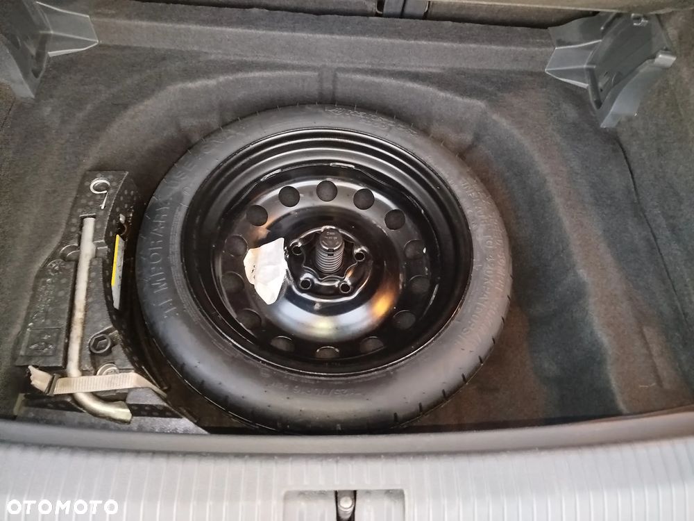 Volkswagen Golf Sportsvan - 29