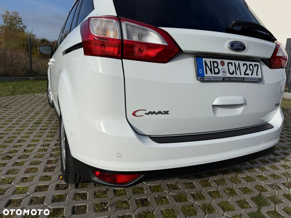 Ford Grand C-MAX - 15