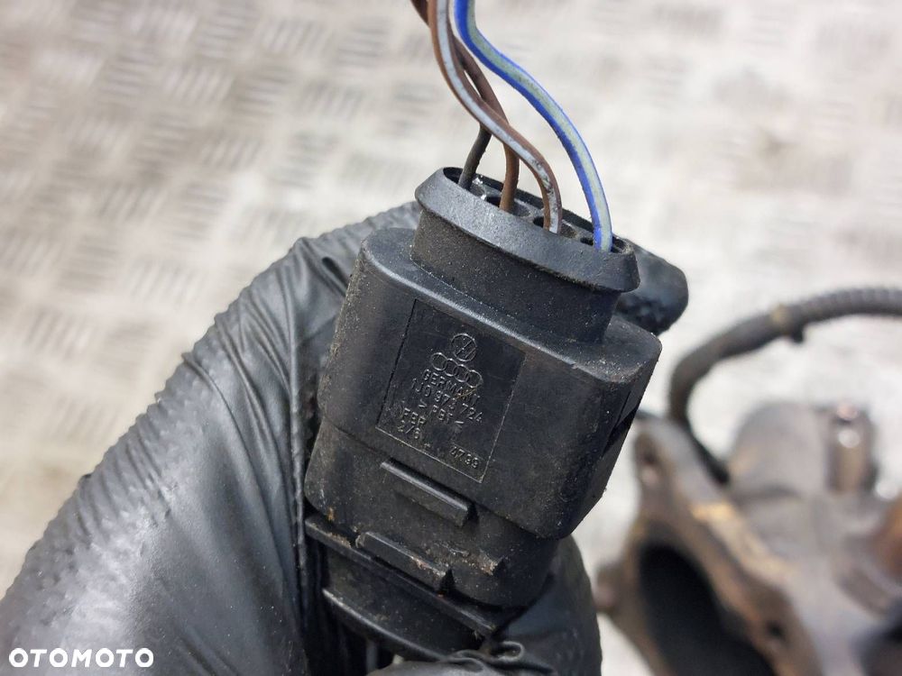 KOLEKTOR WYDECHOWY VOLKSWAGEN BORA I 2.0 8V 06A253031 06A906262Q - 5