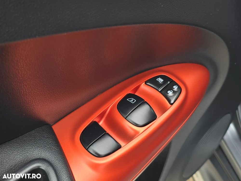 Nissan Juke 1.6L XTRONIC N-Connecta - 12