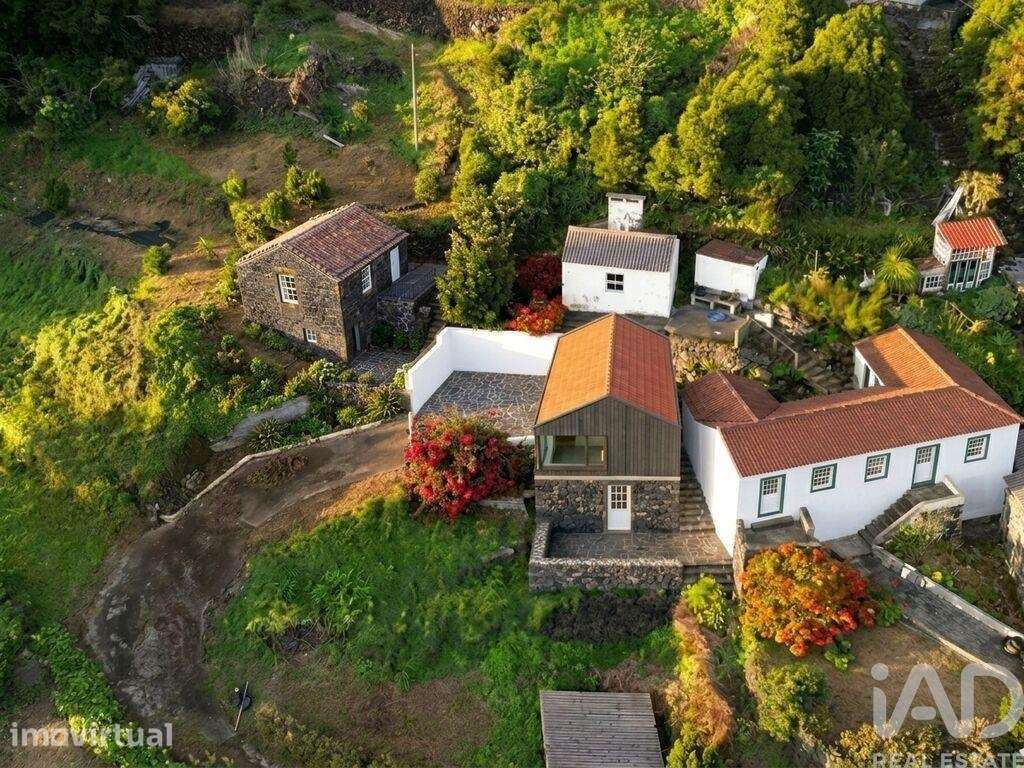 Casa / Villa em Ribeiras de 200 m2 - Grande imagem: 2/36