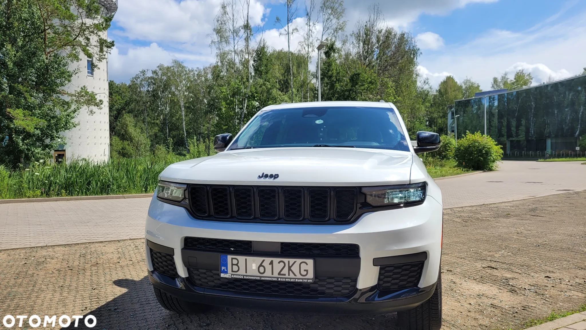 Jeep Grand Cherokee - 8