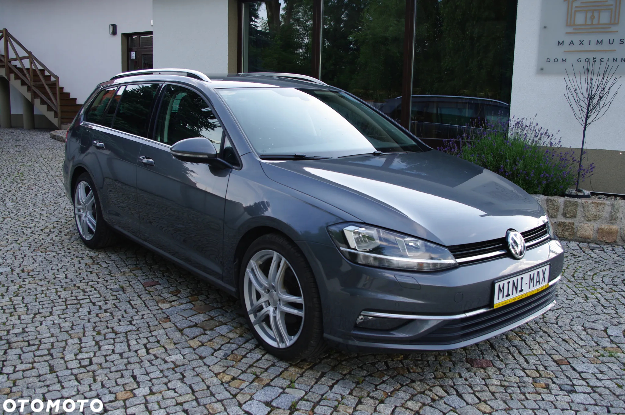 Volkswagen Golf 2.0 BlueTDI DSG Highline - 11