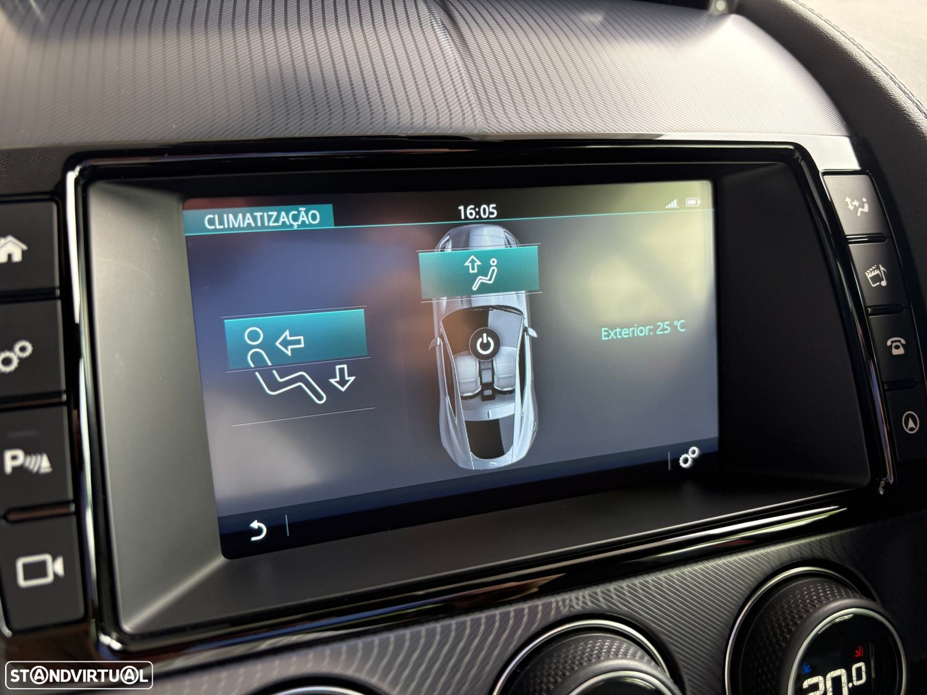 Jaguar F-Type 2.0 i4 R-Dynamic - 32