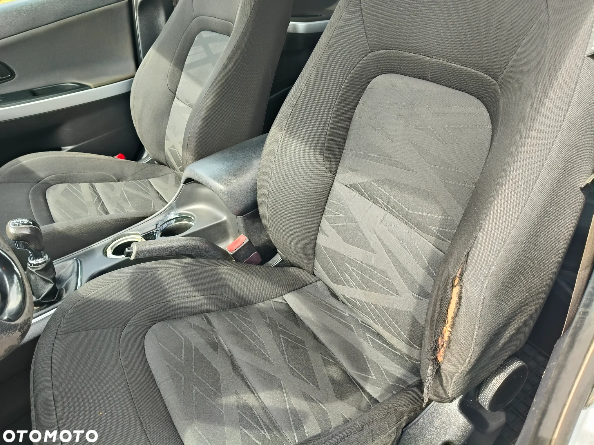 Kia Ceed - 11