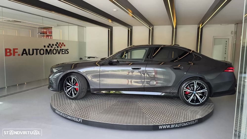 BMW i5 eDrive40 Pack Desportivo M Pro - 16