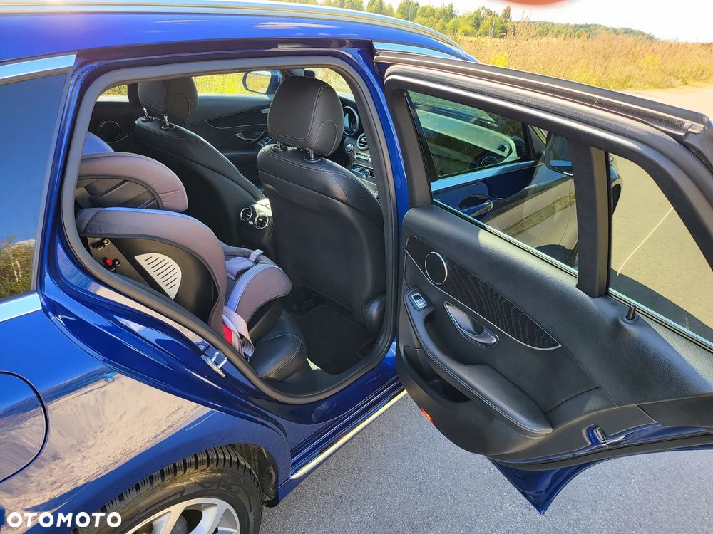 Mercedes-Benz Klasa C 300 de 9G-TRONIC - 20