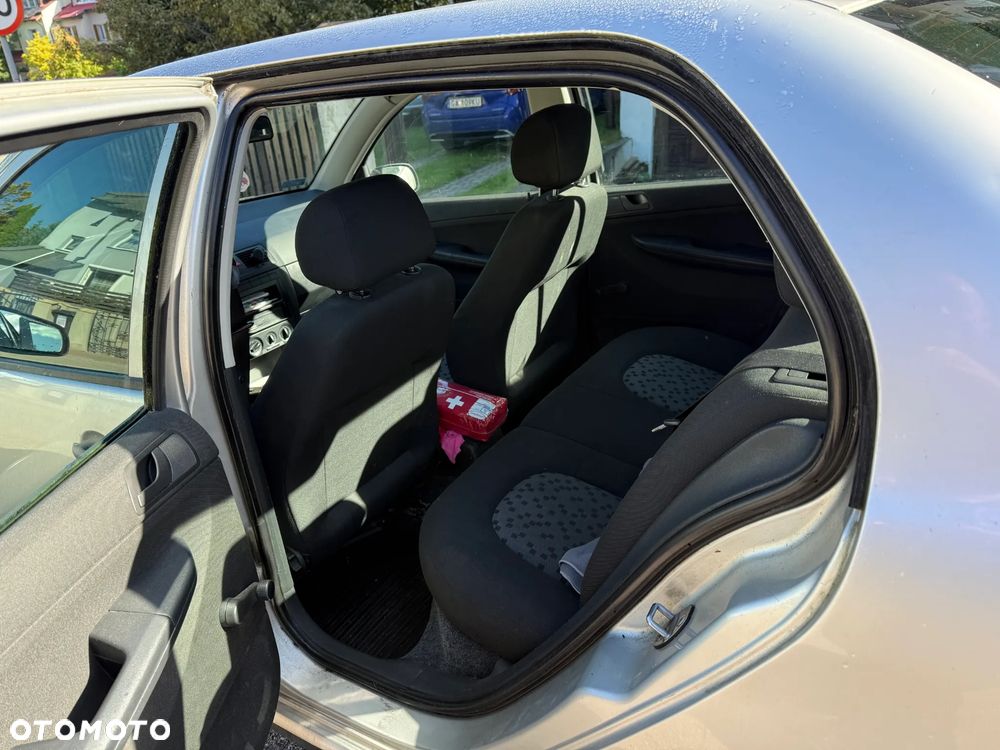 Skoda Fabia 1.4 16V Active - 7