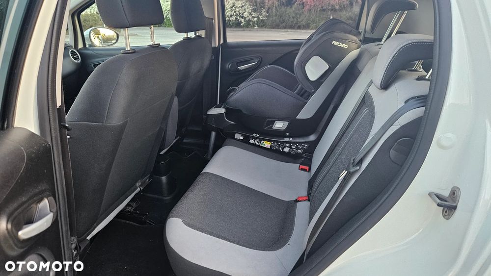 Fiat Punto 2012 - 16
