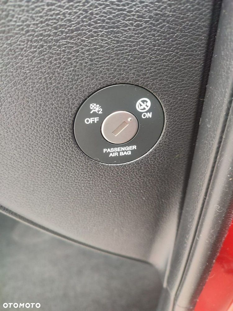 Kia XCeed - 32