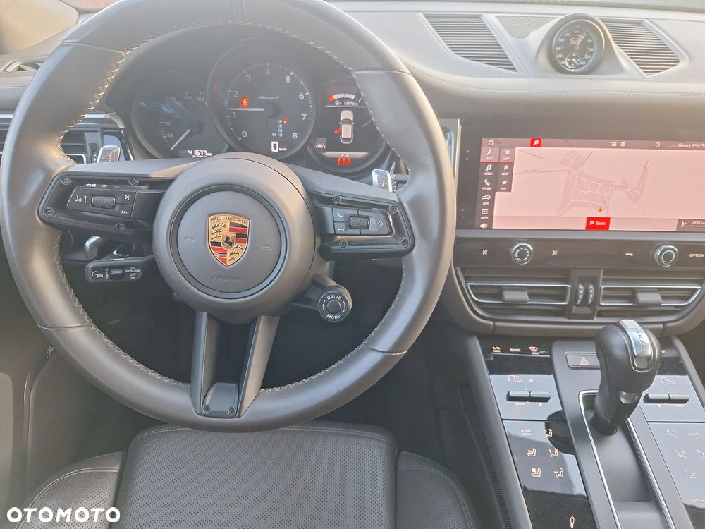 Porsche Macan - 21