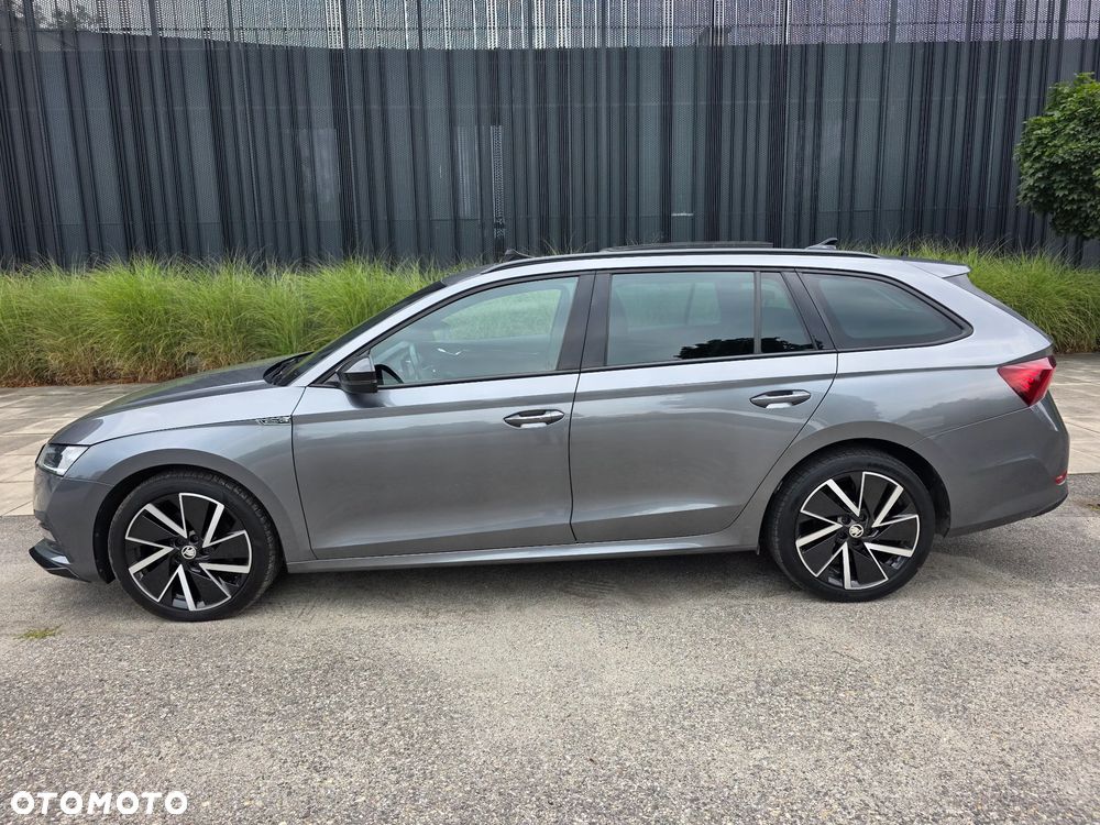 Skoda Octavia 2.0 TDI DSG Sportline - 26
