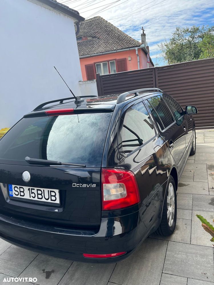 Skoda Octavia 1.8 TSI Laurin Klement DSG - 8