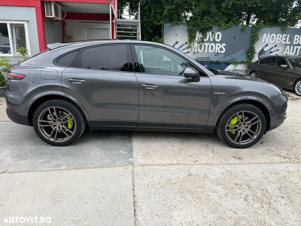 Porsche Cayenne Coupe - 5