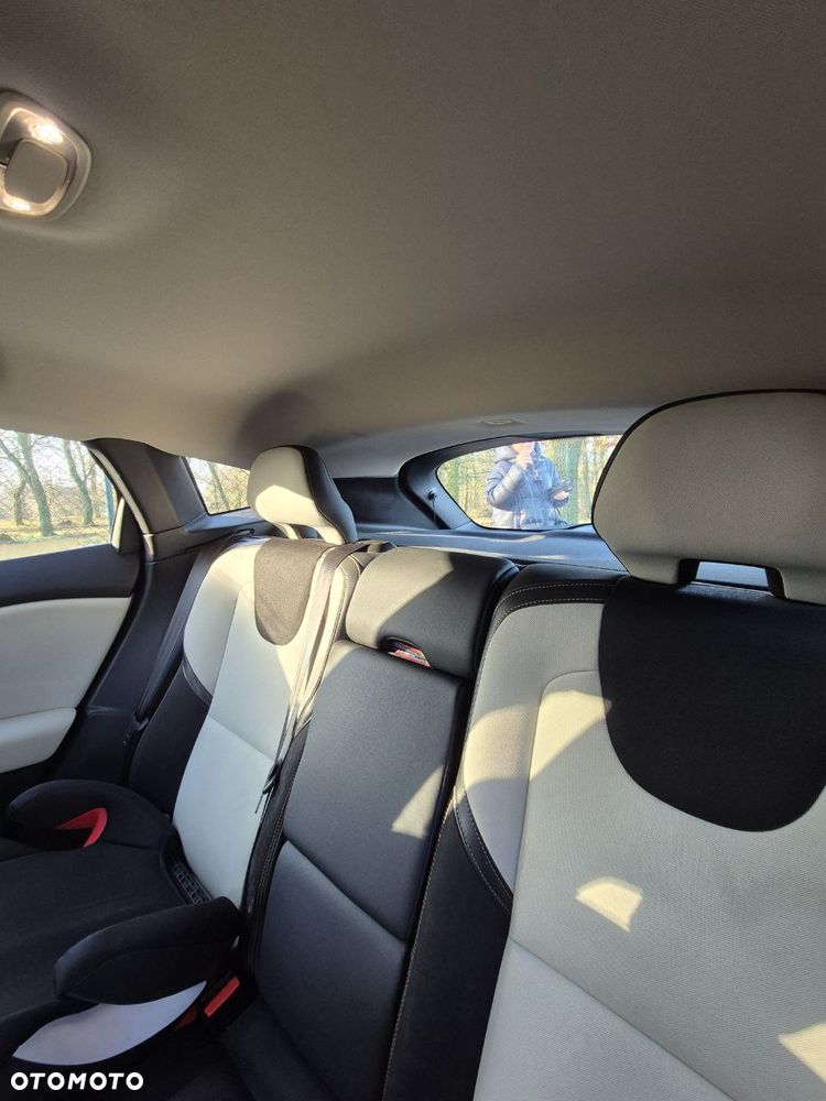 Volvo V40 D2 Base - 9