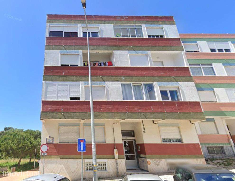Apartamento T1 em Rio de Mouro - Grande imagem: 3/6