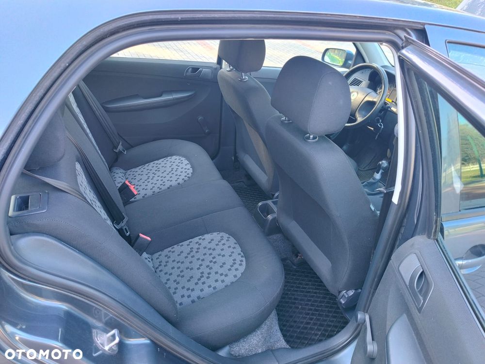 Skoda Fabia 1.4 16V Classic - 12