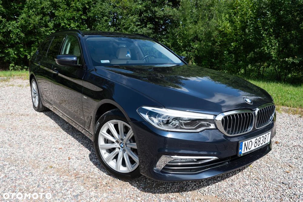 BMW Seria 5 530i xDrive Luxury Line - 1