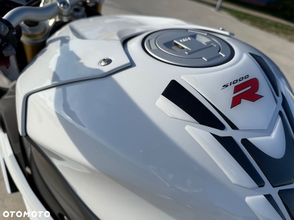 BMW S - 29
