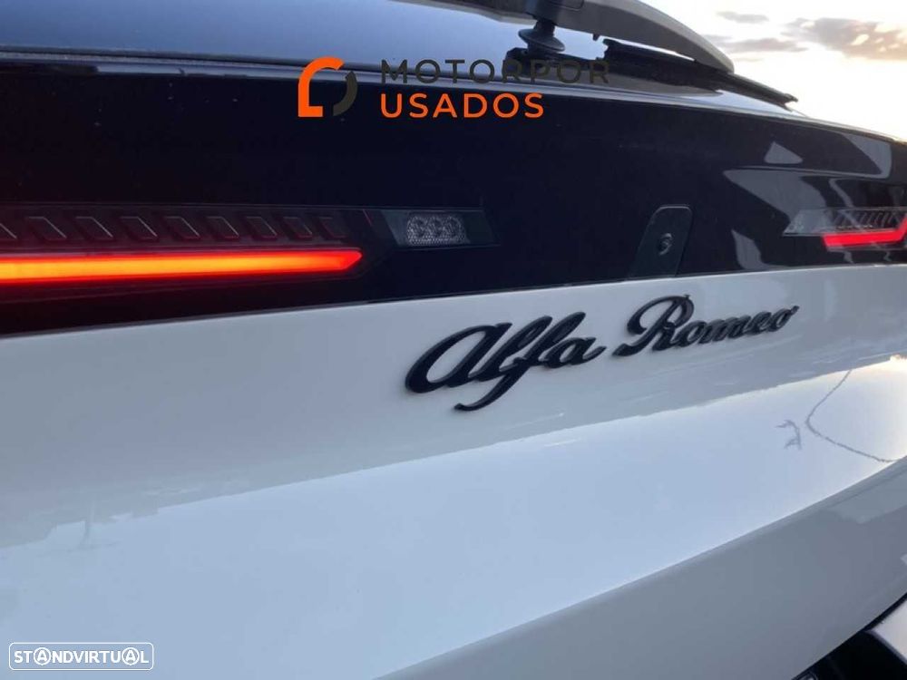 Alfa Romeo Junior 1.2 eDCT6 - 20