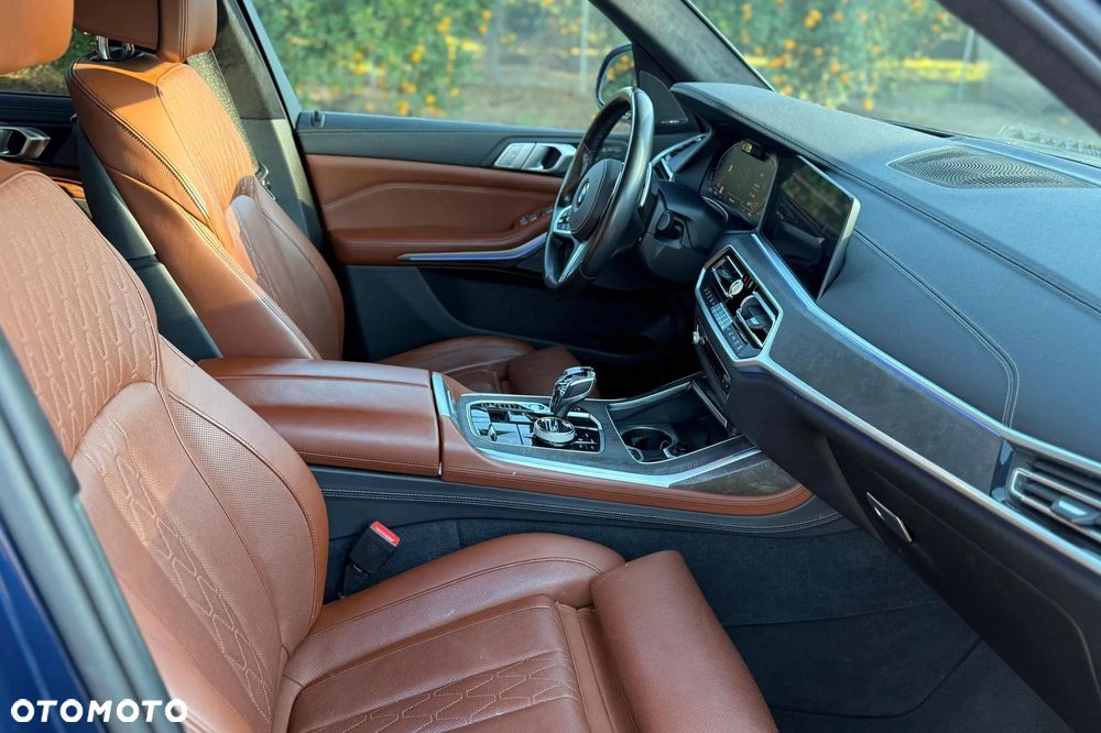 BMW X7 - 9