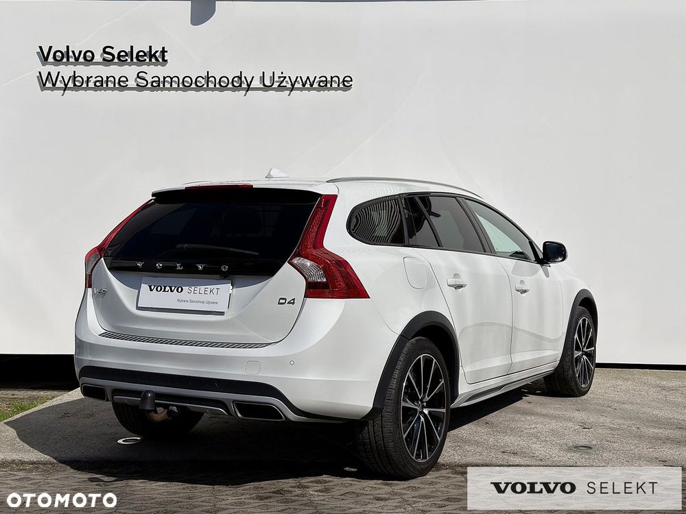 Volvo V60 Cross Country - 7