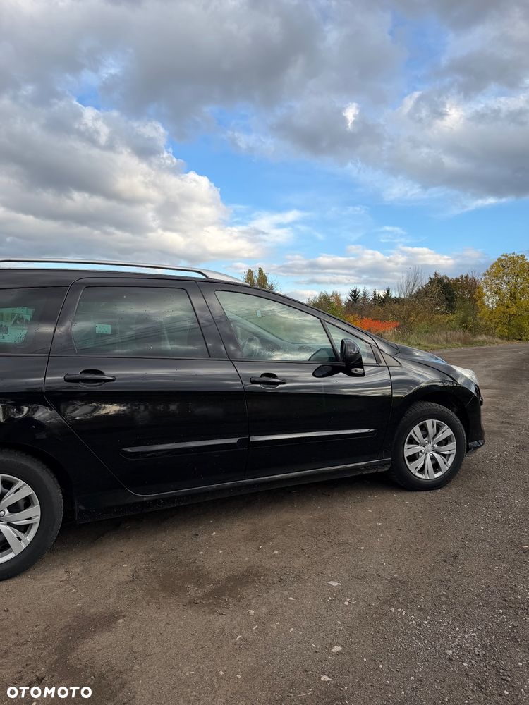 Peugeot 308 2010 photo 3