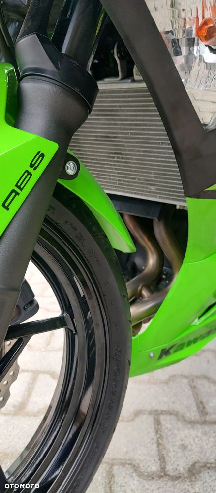 Kawasaki Ninja 400 - 9