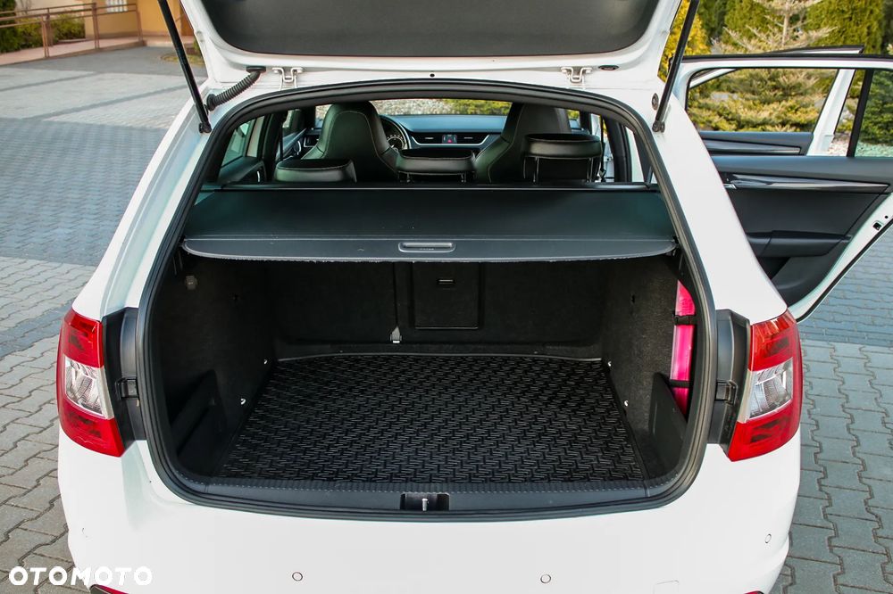 Skoda Octavia 2.0 TDI (Green tec) RS - 38