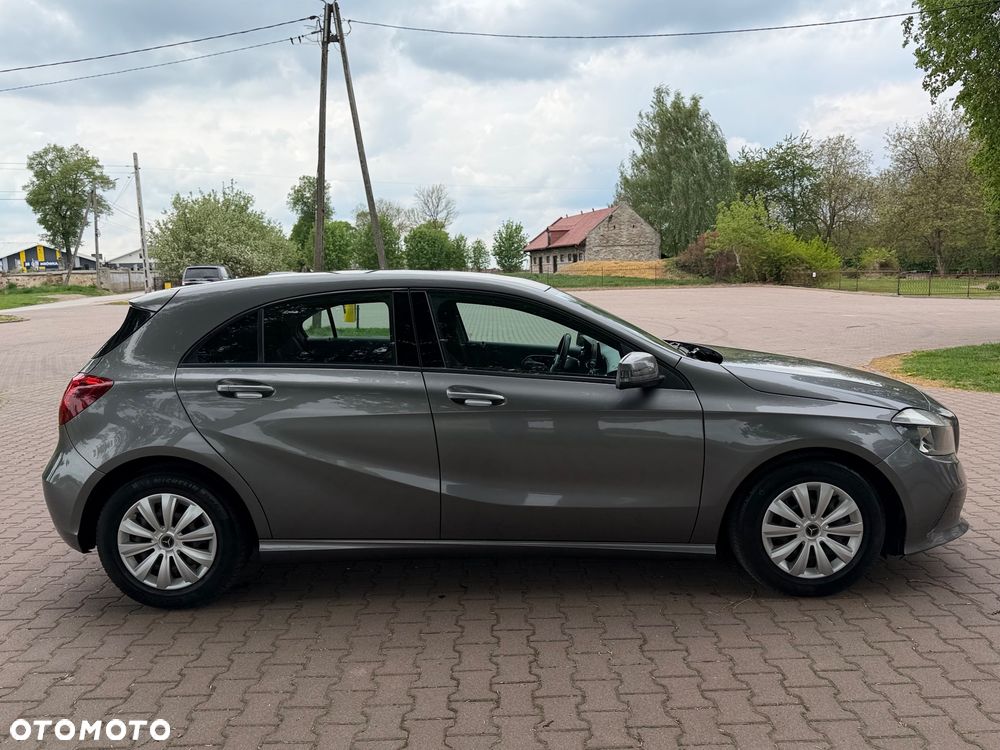 Mercedes-Benz Klasa A 180 d Activity Edition - 11