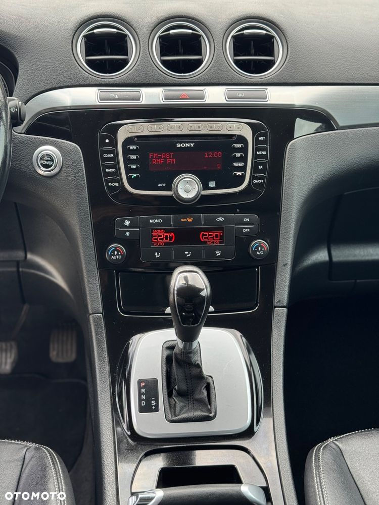 Ford S-Max 2.2 TDCi DPF Durashift-6-tronic Titanium - 19