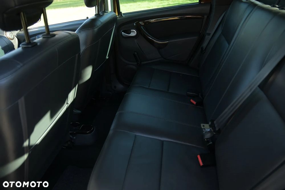 Dacia Duster 1.6 SL Aventure - 24