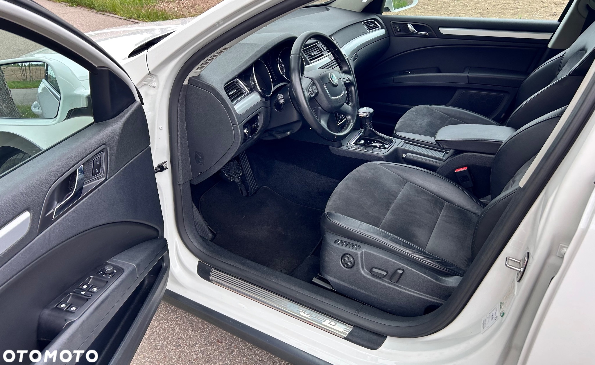 Skoda Superb Combi 2.0 TDI 4x4 DSG AllDrive - 15