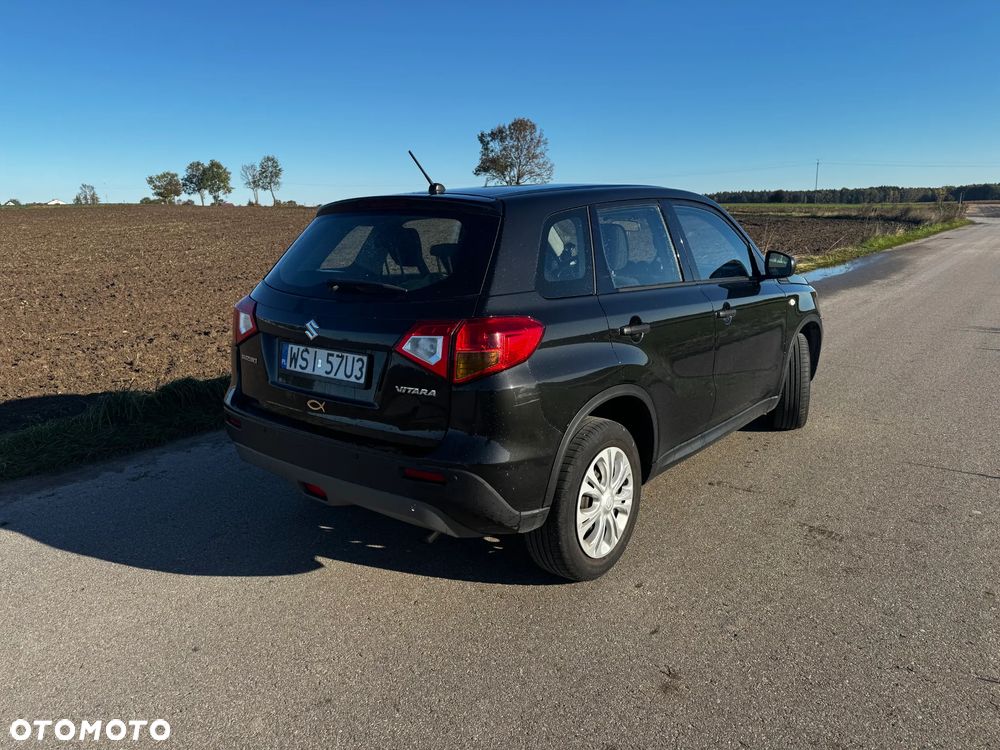Suzuki Vitara 1.6 Comfort 2WD - 2