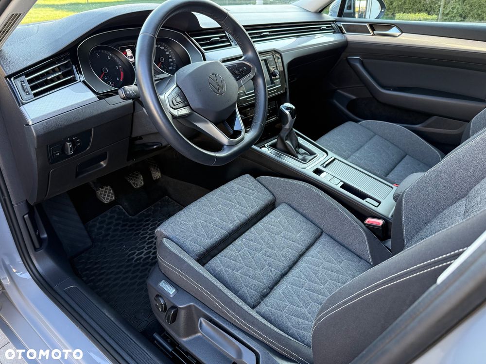 Volkswagen Passat 2.0 TDI EVO Business - 14