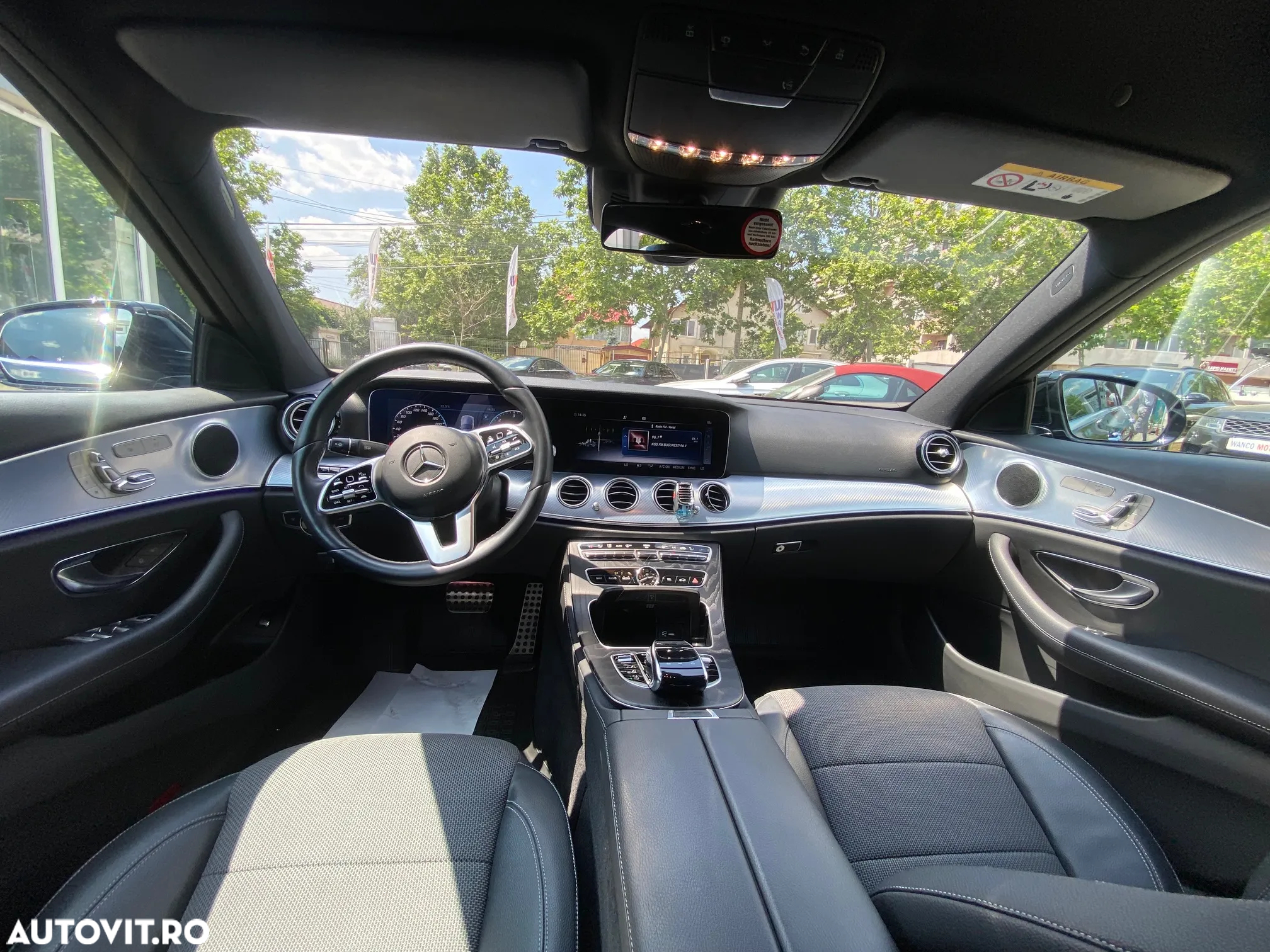 Mercedes-Benz E 220 d 4Matic 9G-TRONIC Sportstyle Edition - 13